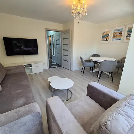 Park Apartment *